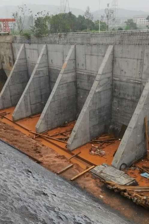 徐州新沂锚杆式挡土墙